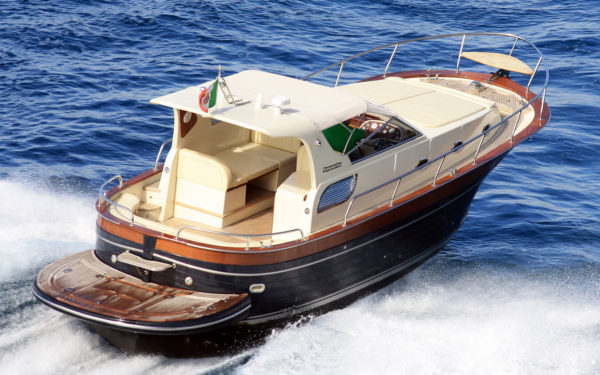 boat-rental-tour-amalfi-capri-positano-sorrento-ischia-procida