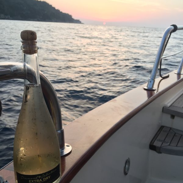 Alfamarinecharter-rental-sorrento-boat-tour-capri-positano-aperitif